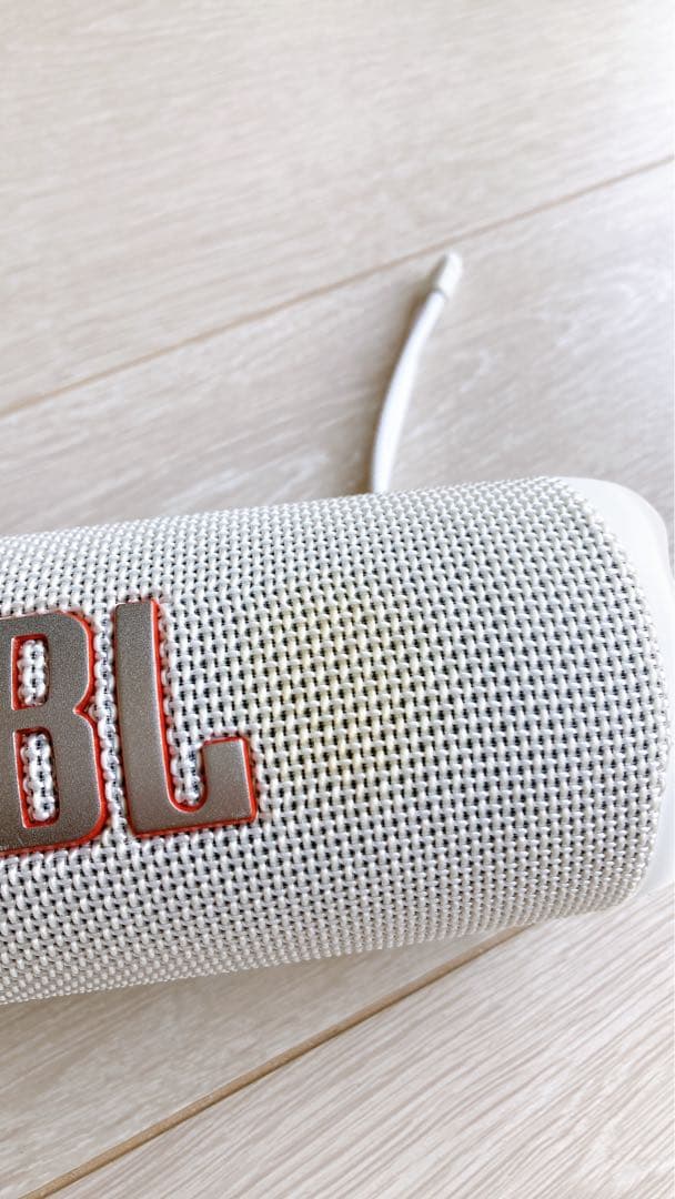 【hiro君さん専用】JBL FLIP6 白 ワイヤレススピーカー