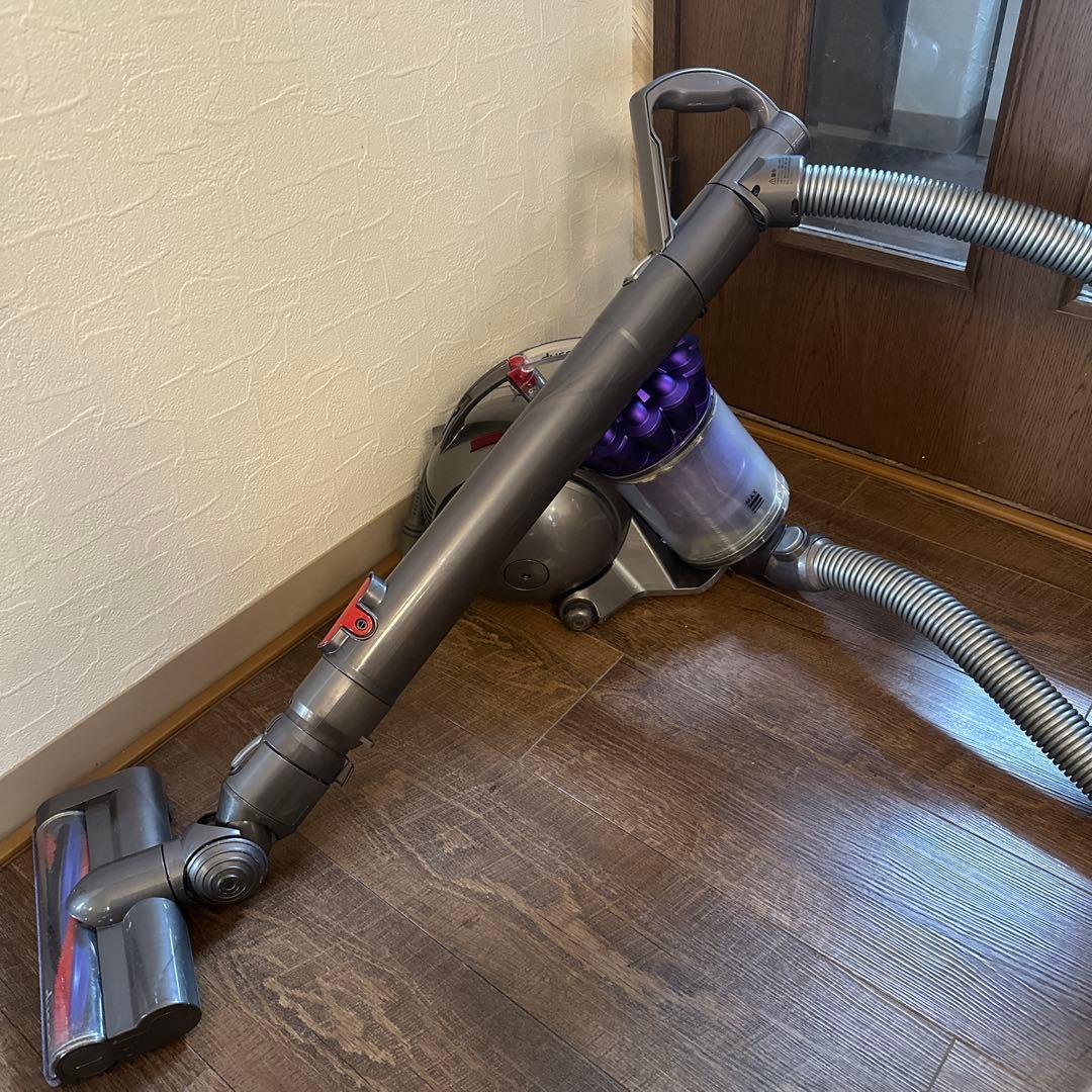 ど*り様 Dyson DC48