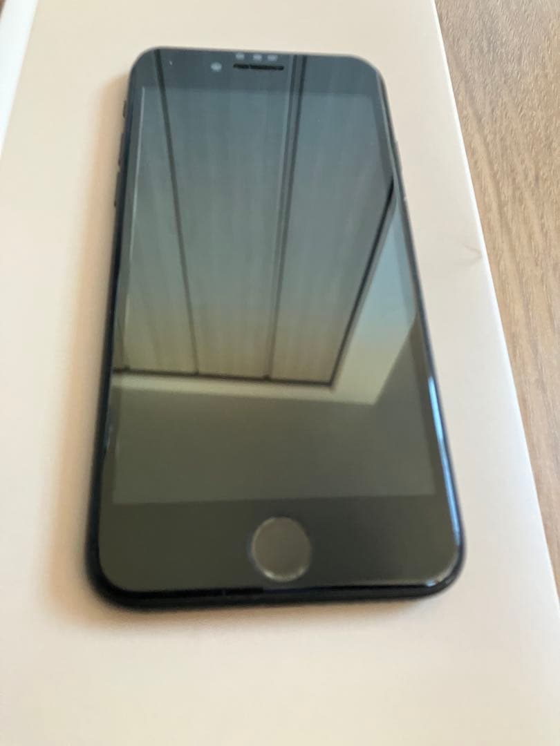 Apple iPhone SE2スペースグレー 本体