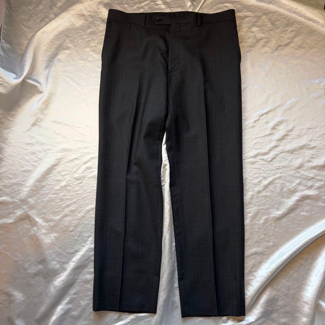 ダークグレー ビジネススーツ サイズ　AB6