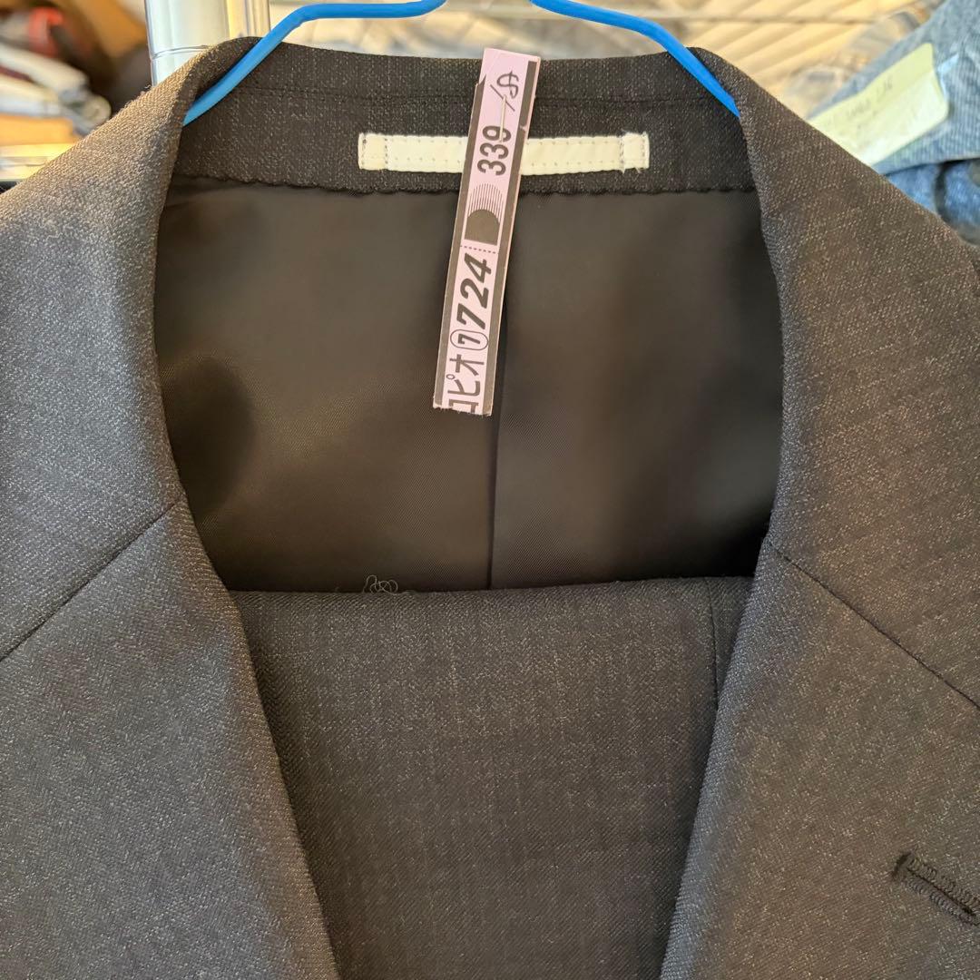 ダークグレー ビジネススーツ サイズ　AB6