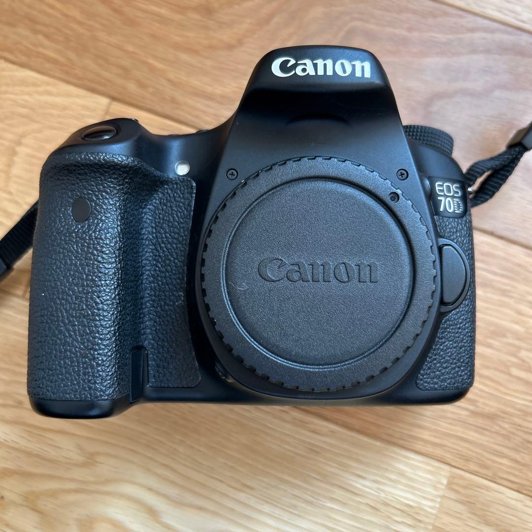 【まとめ売り】　Canon一眼レフeos 70D