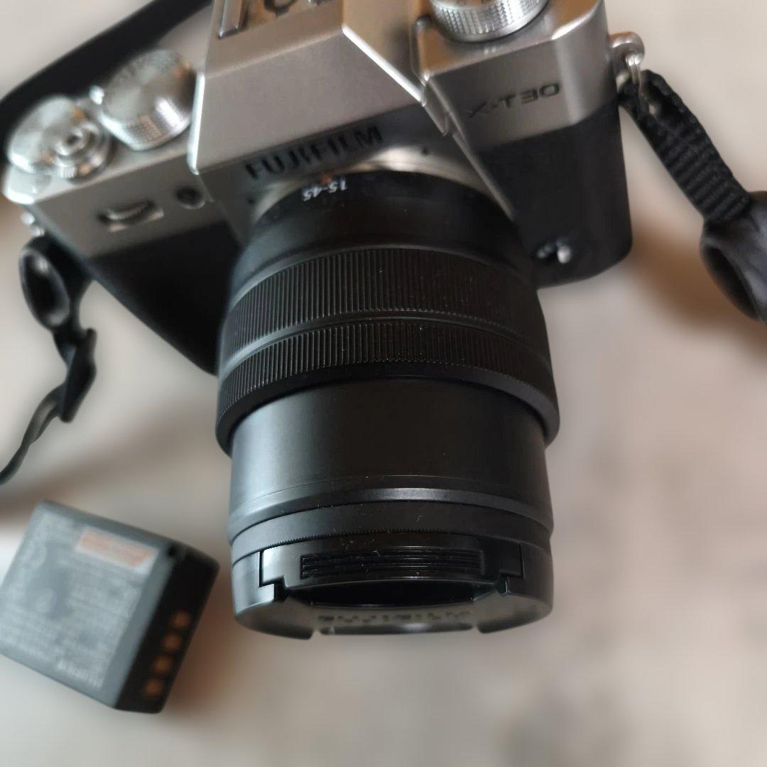 FUJIFILM X-T30 ミラーレス一眼 15-45mm