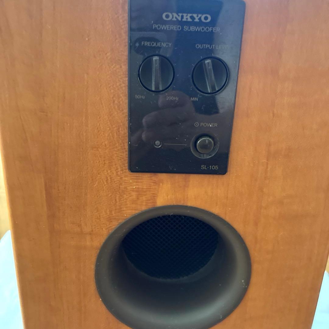 美品　ONKYO オンキョーアンプ内蔵サブウーファー　SL-105
