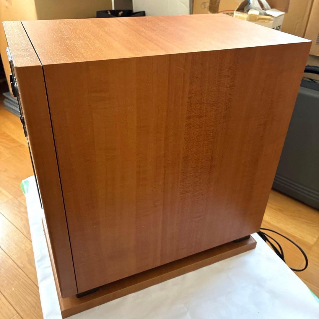 美品　ONKYO オンキョーアンプ内蔵サブウーファー　SL-105