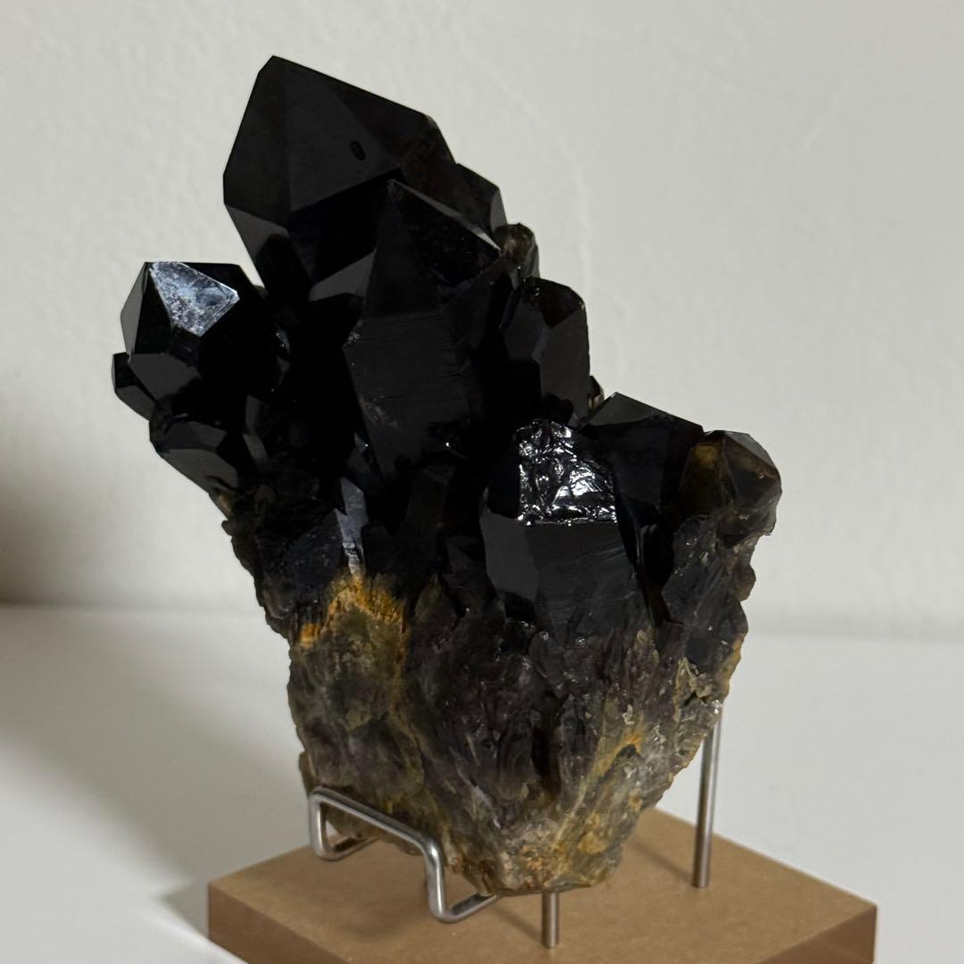 黒水晶 モリオン クラスター 台座付 漆黒 コンゴ産 原石 天然石 魔除け