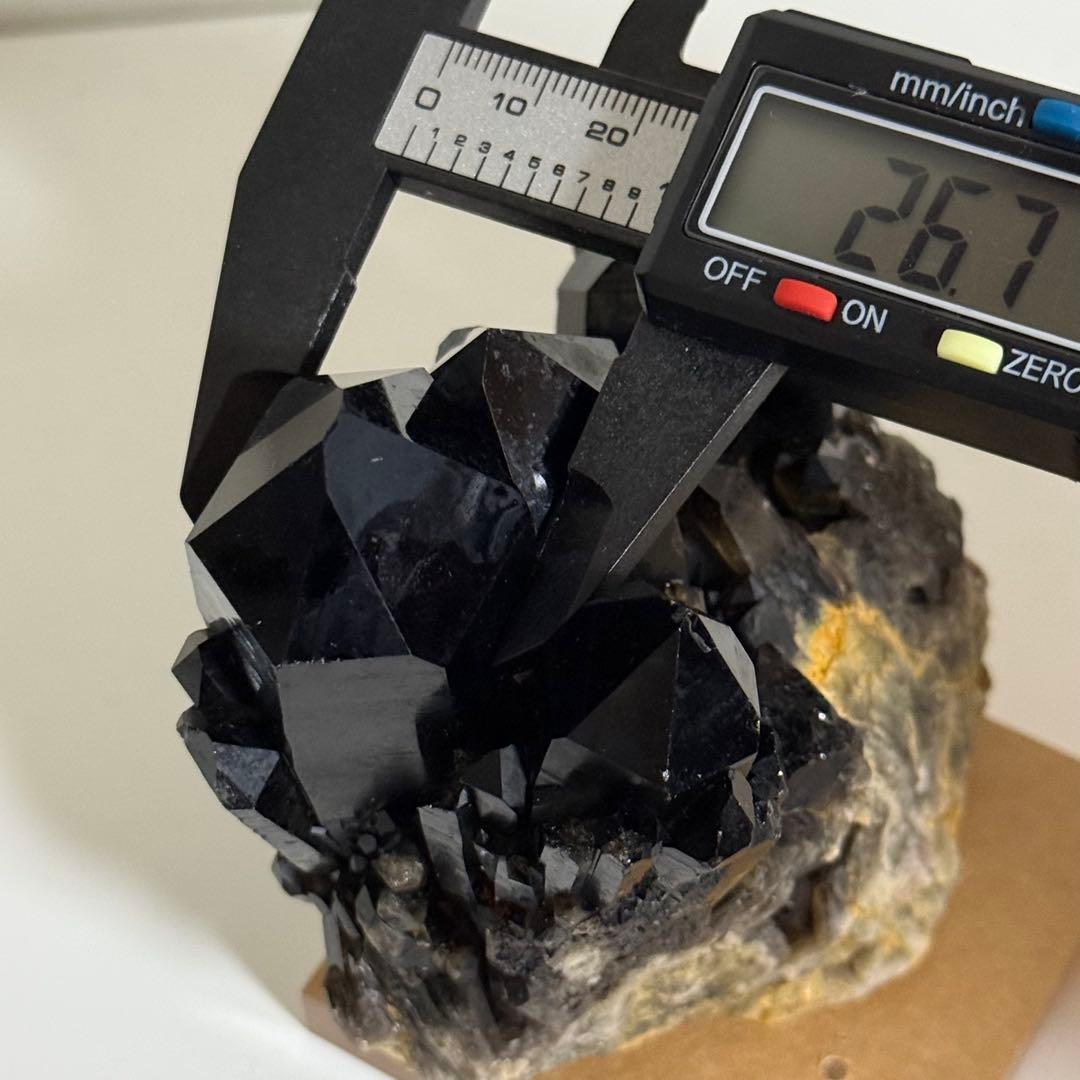 黒水晶 モリオン クラスター 台座付 漆黒 コンゴ産 原石 天然石 魔除け