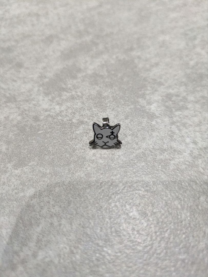 Vivienne Westwood 猫　ピアス　片方