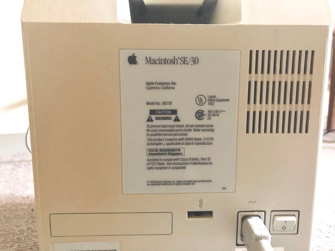 【Apple】 SE/30 Macintosh 68k