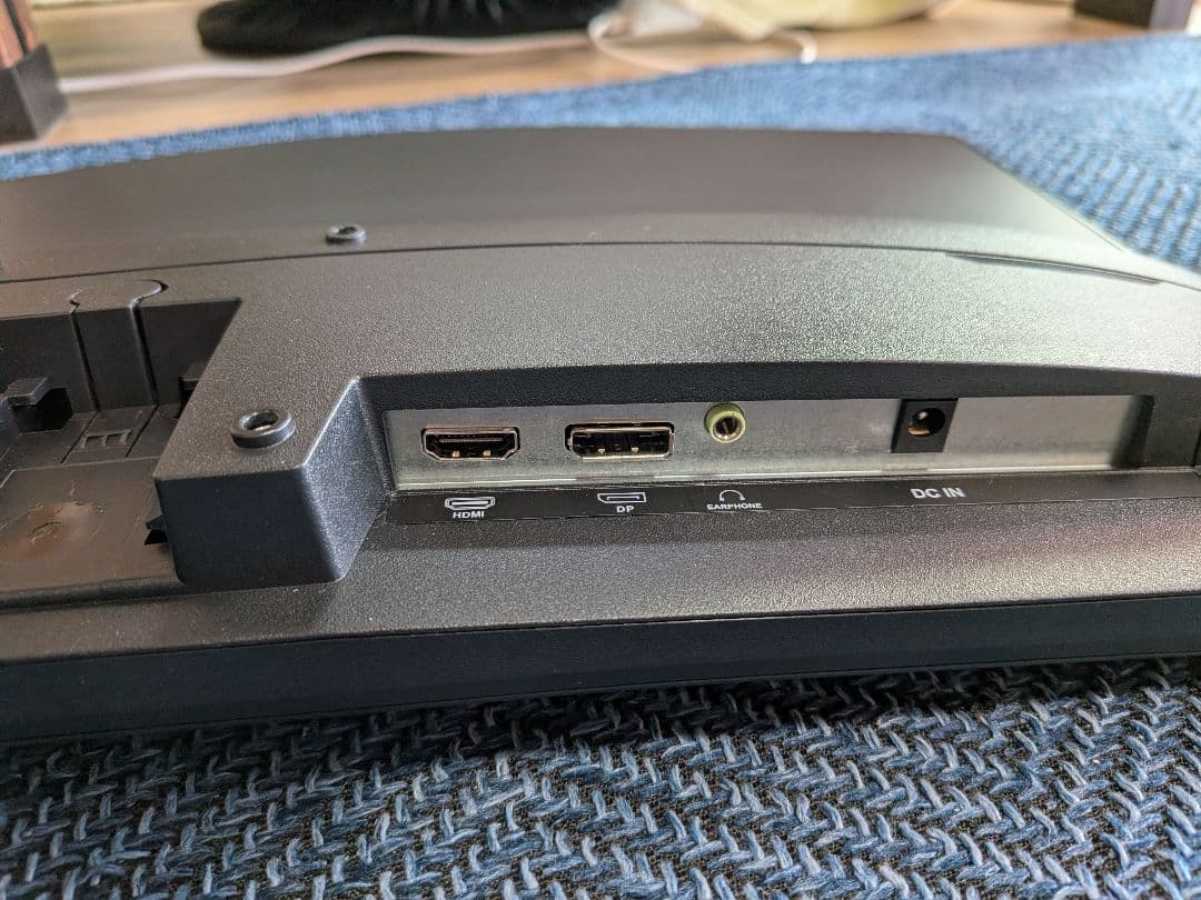 minifire 湾曲24インチゲーミングモニター