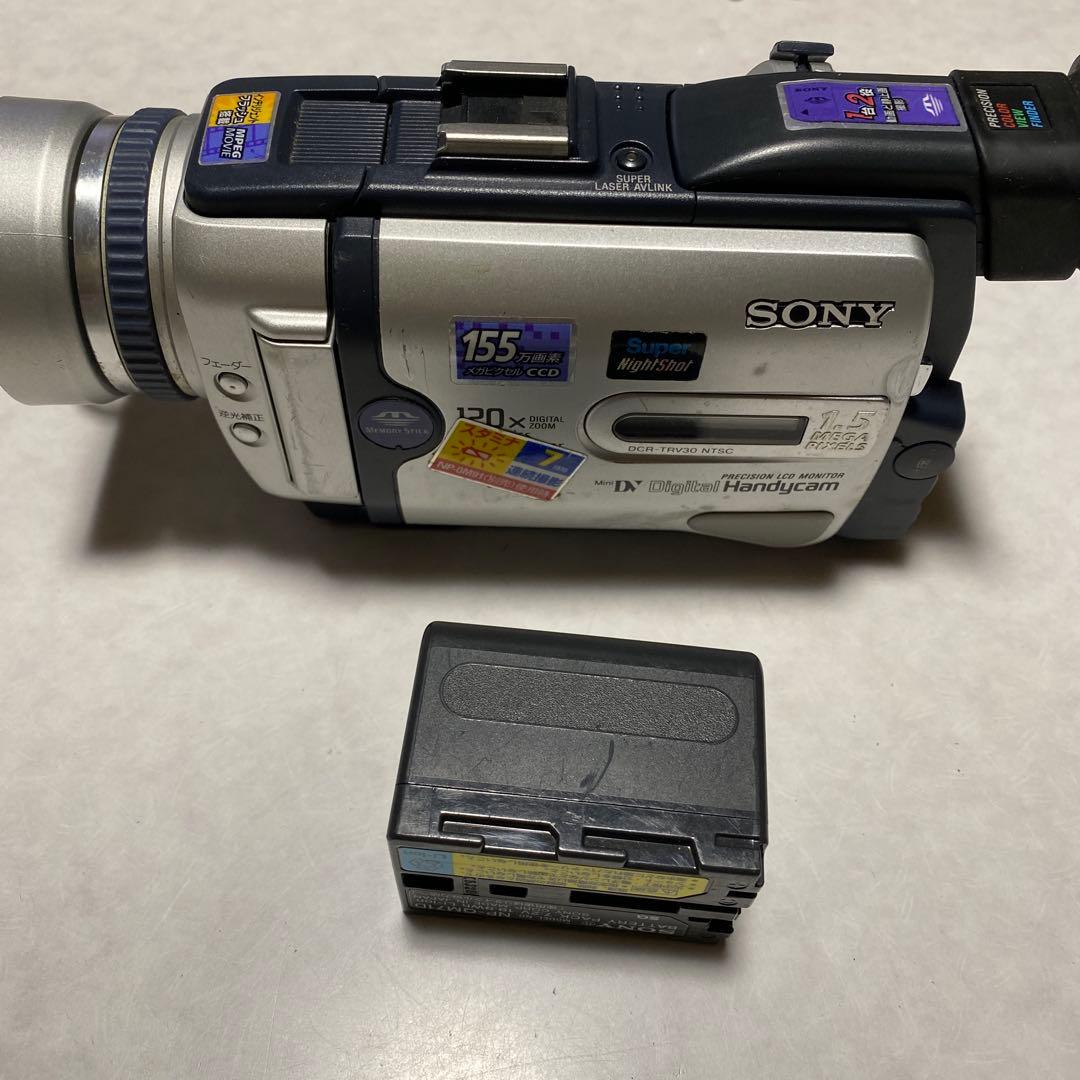 SONY Handycam miniDVビデオカメラ　DCR-TRV30 ③