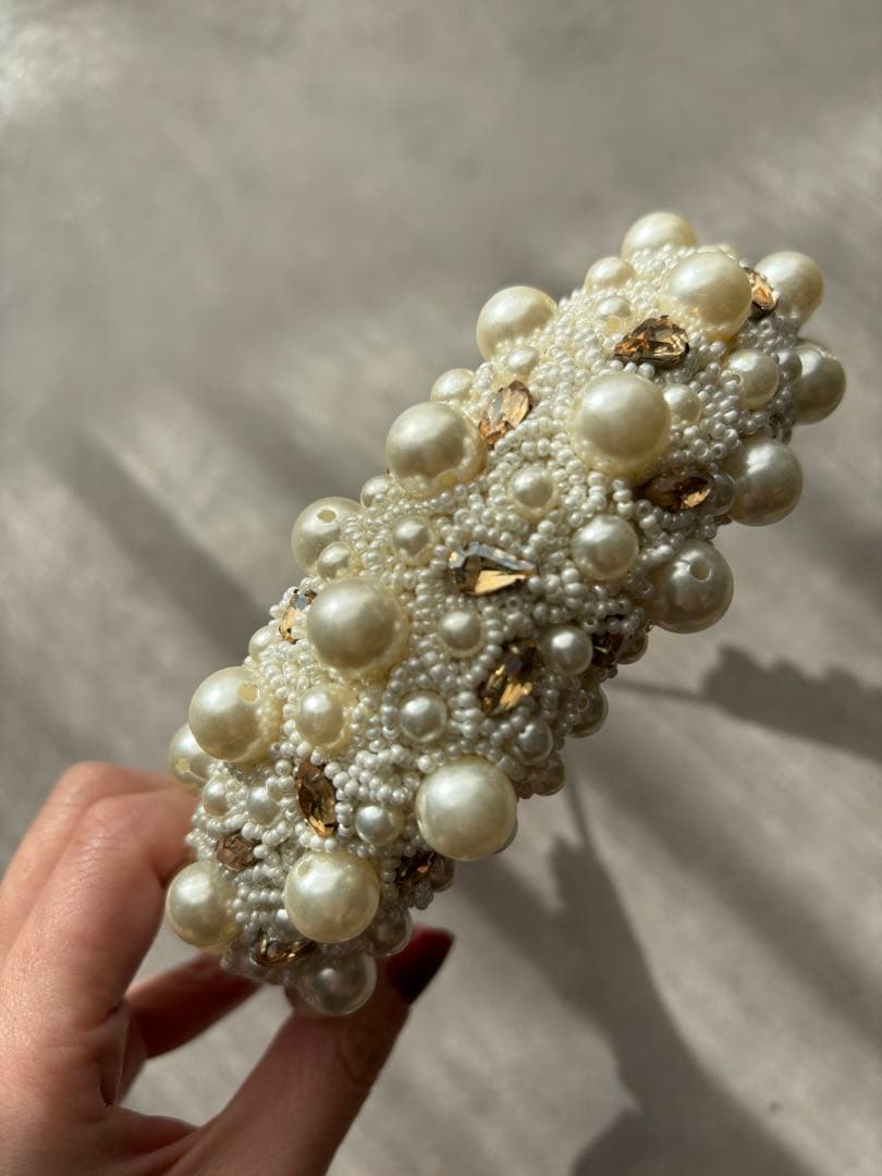 deepa gurnani パール　カチューシャ　結婚式　前撮り　髪飾り