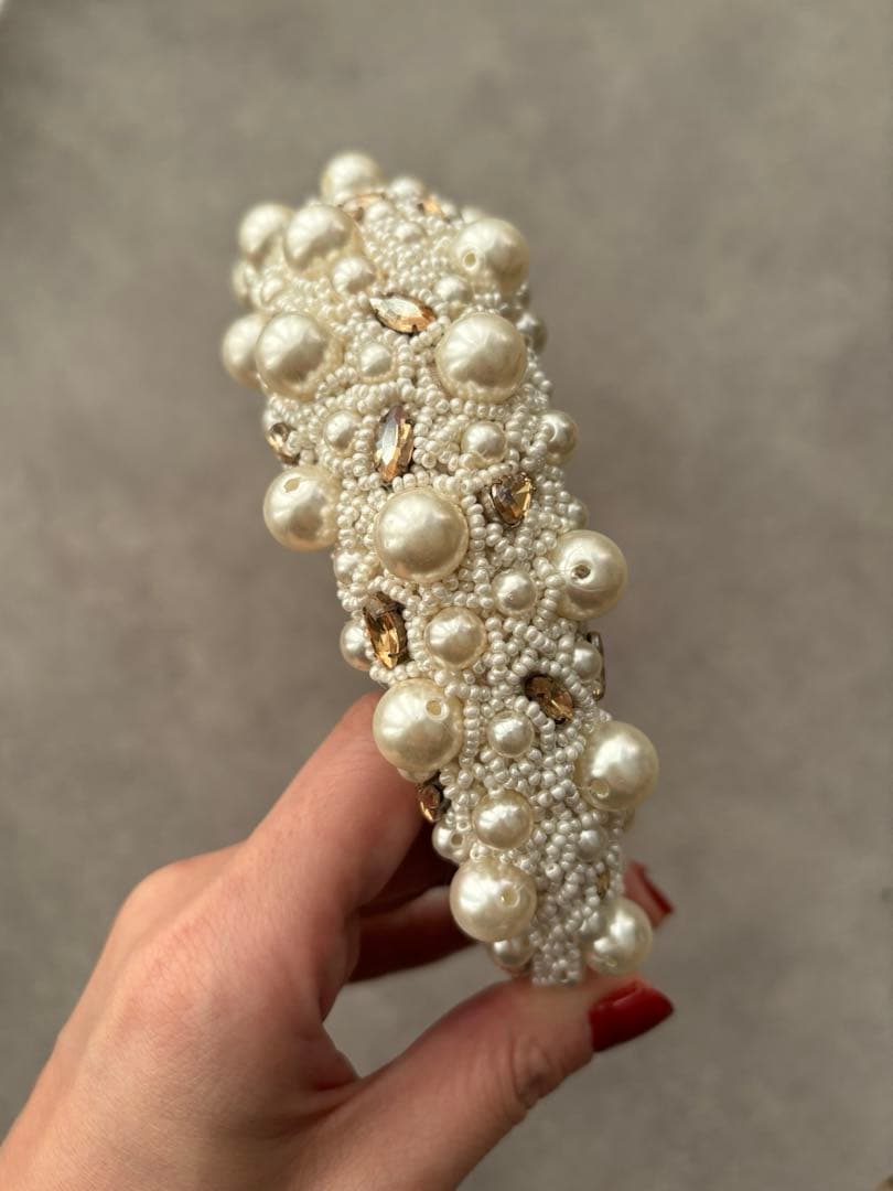 deepa gurnani パール　カチューシャ　結婚式　前撮り　髪飾り