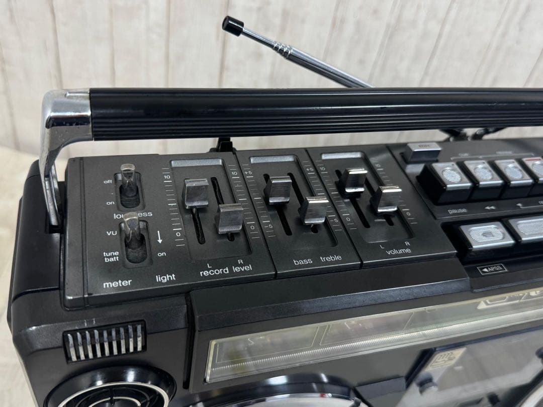 【動作品】SHARP シャープ GF-303 ラジカセ 昭和レトロ名機ラジオ