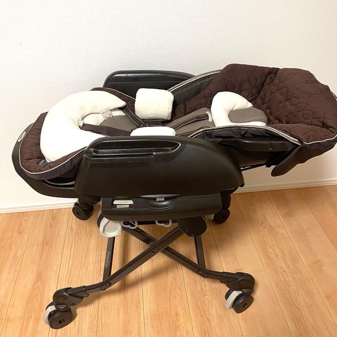 【美品】Combi ネムリラ オートスイング 上位モデル ホワイトレーベル