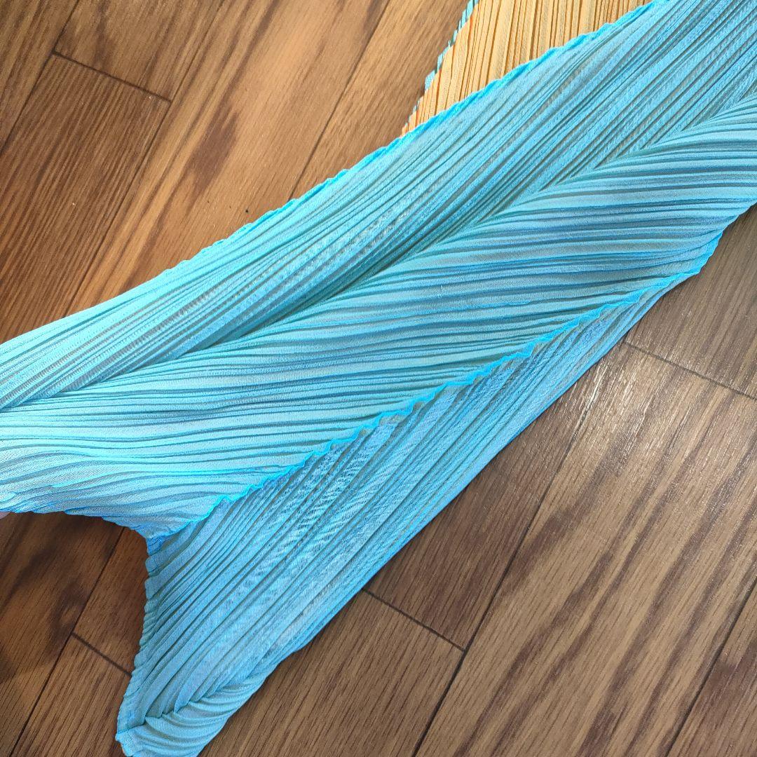 あ17 超美品　プリーツプリーズ　青　オレンジ　プリーツスヌード　ストール