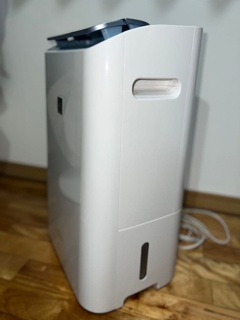 シャープ　除湿機　空気清浄機　プラズマクラスター CV-EF120