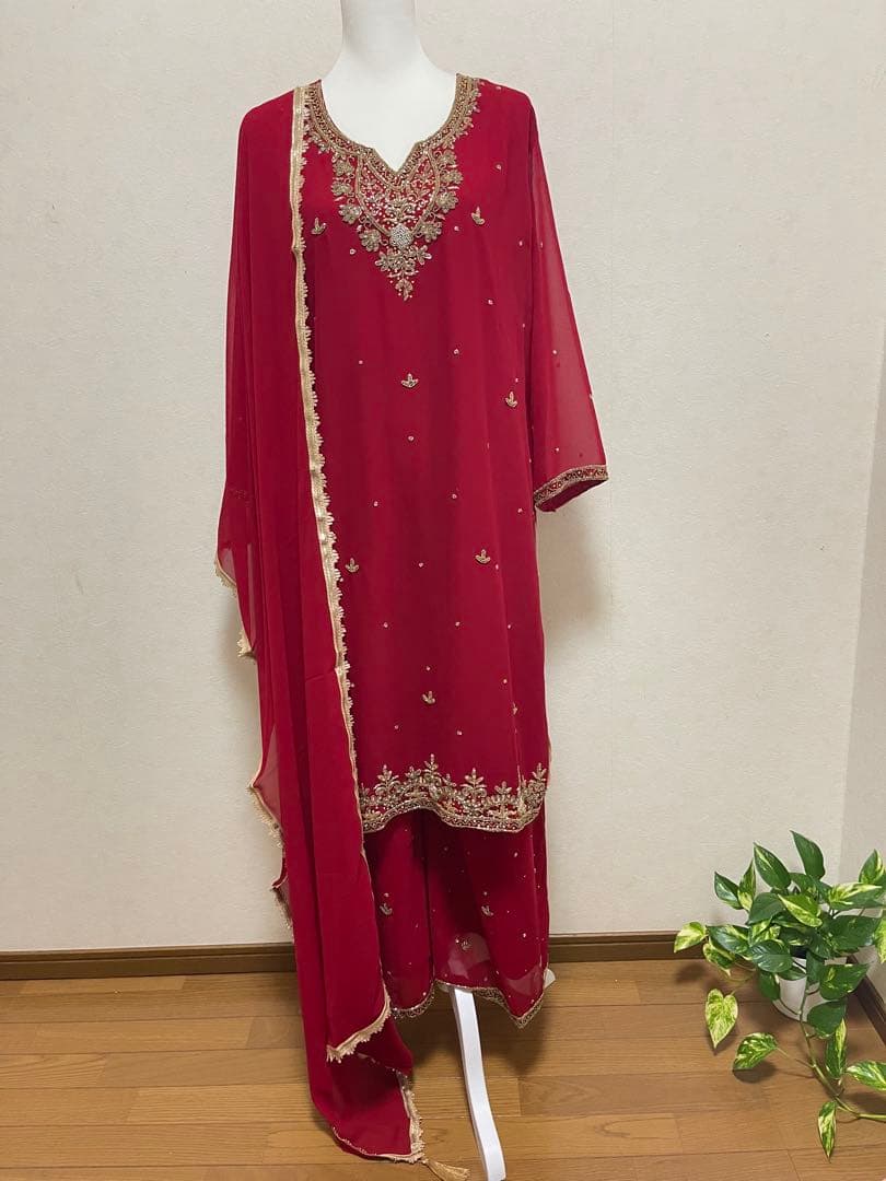 インド民族衣装高級レッド刺繍クルタセット／豪華インドパーティードレス【OT14】