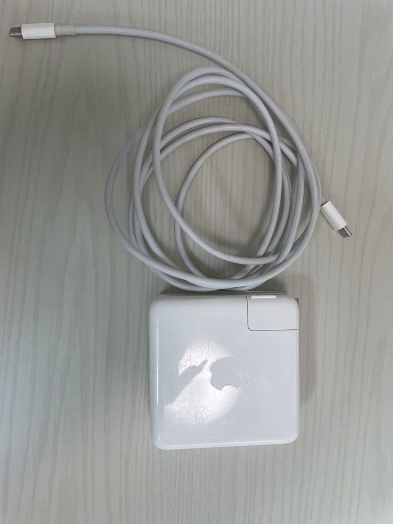 Apple MacBook Pro 2019シルバー 1TB