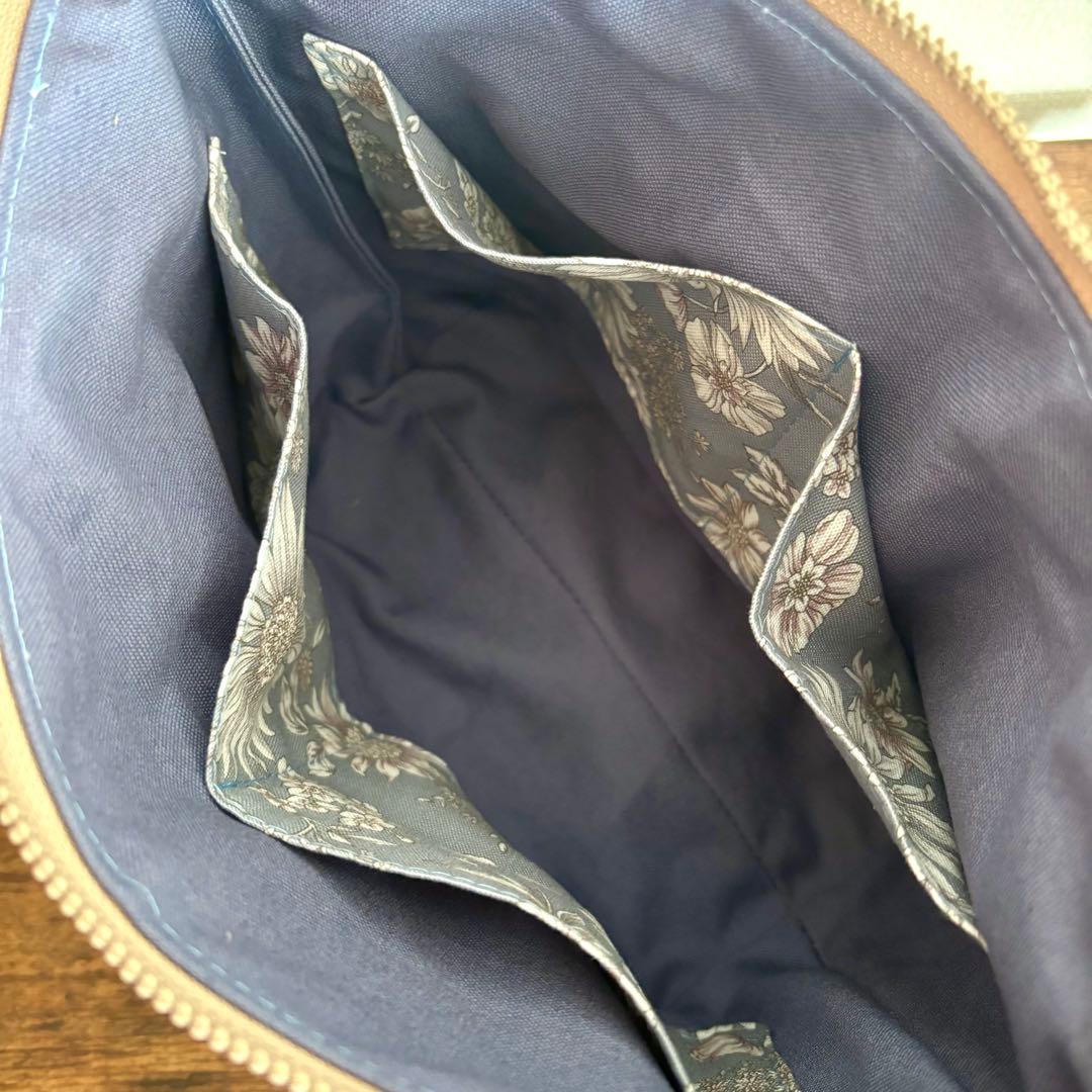 【JUNE】30cmファスナーショルダーバッグ　ナイロンオックスキルト