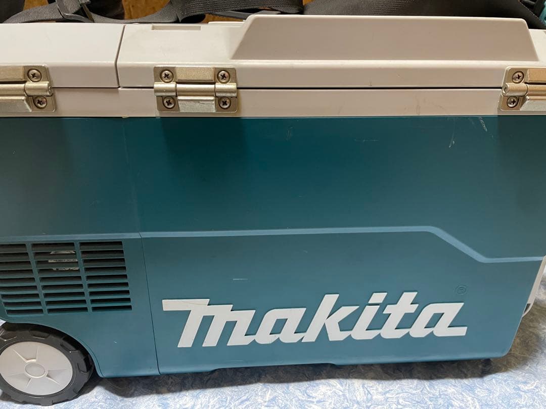 Makita LXT 冷温庫