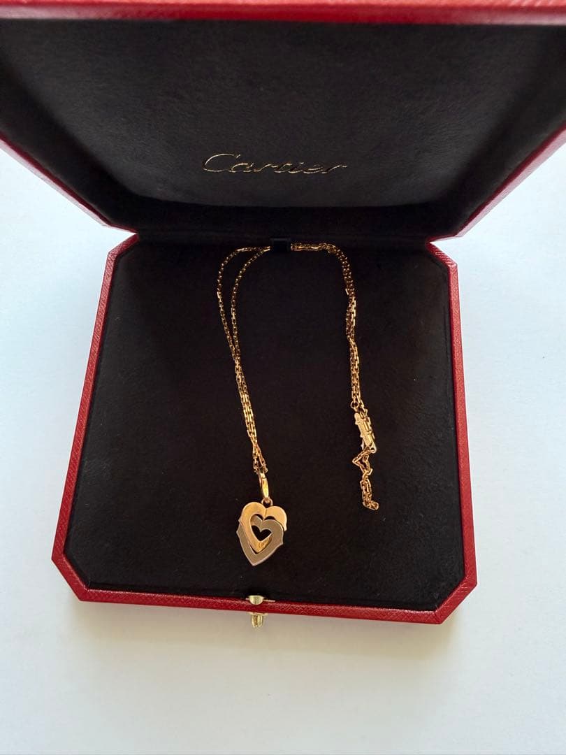 Cartier ハート型ペンダント ネックレス