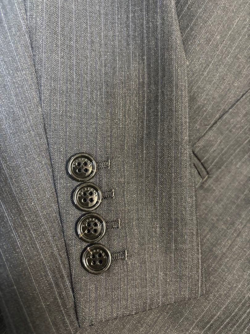 新品未使用⭐︎BURBERRY テーラードジャケット 38 ダークグレーストライプ