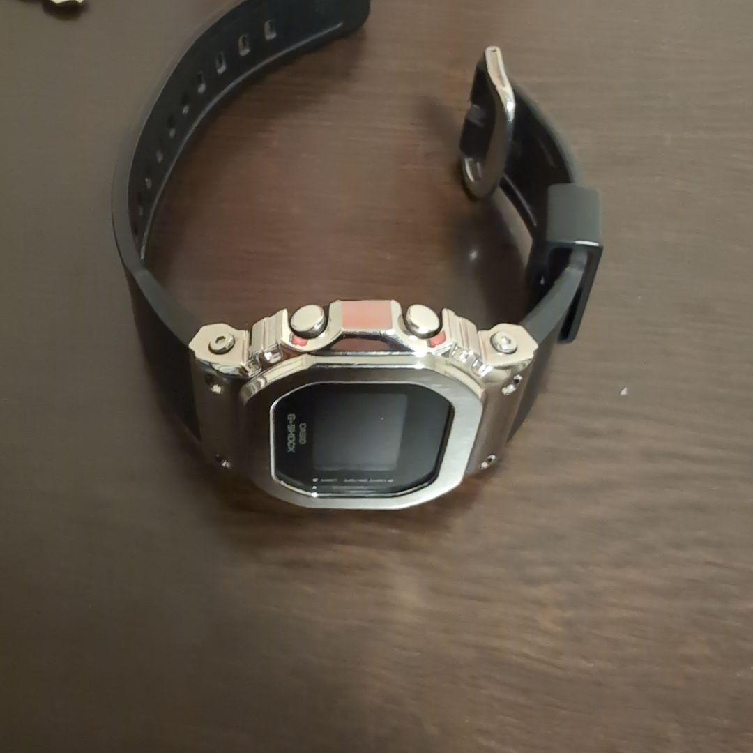 CASIO G-SHOCK メタル シルバー GM-S5600U-1JF