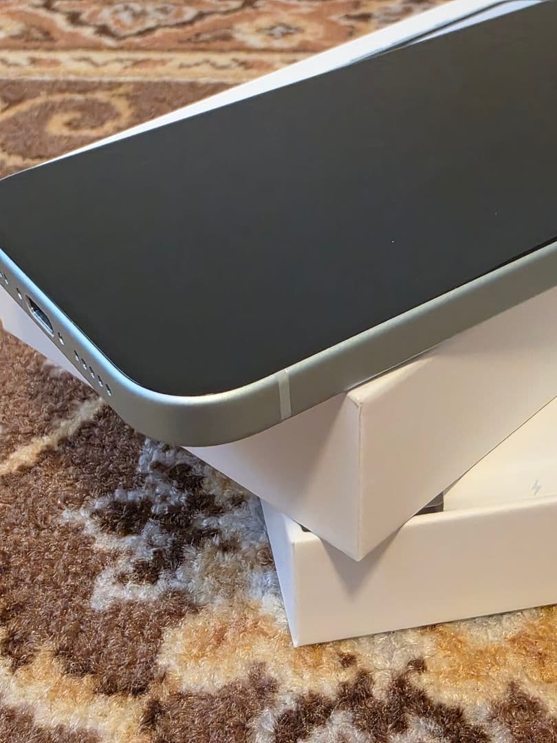 Apple iPhone15 256GB ブルー SIMフリー 美品