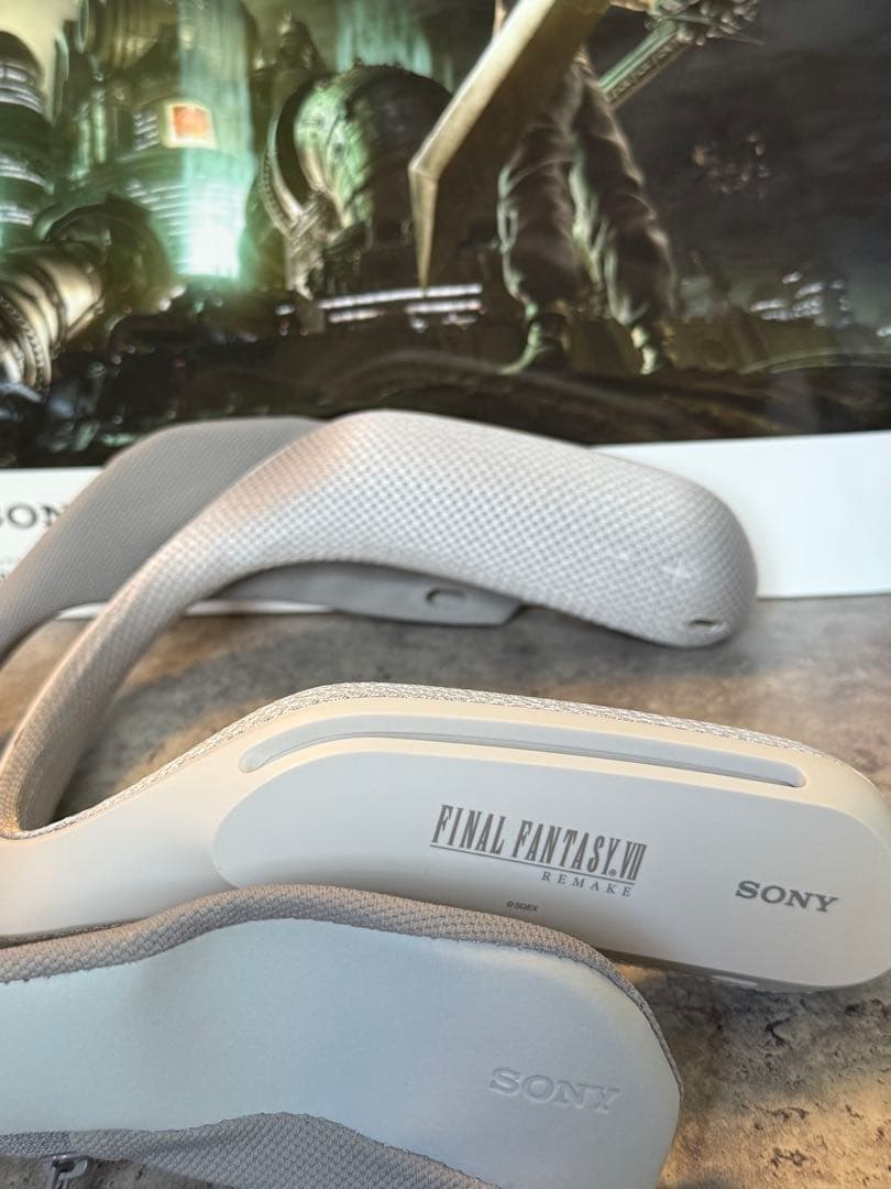 SRS-WS1 ウェアラブルネックスピーカー FF7リメイク限定モデル カバー付