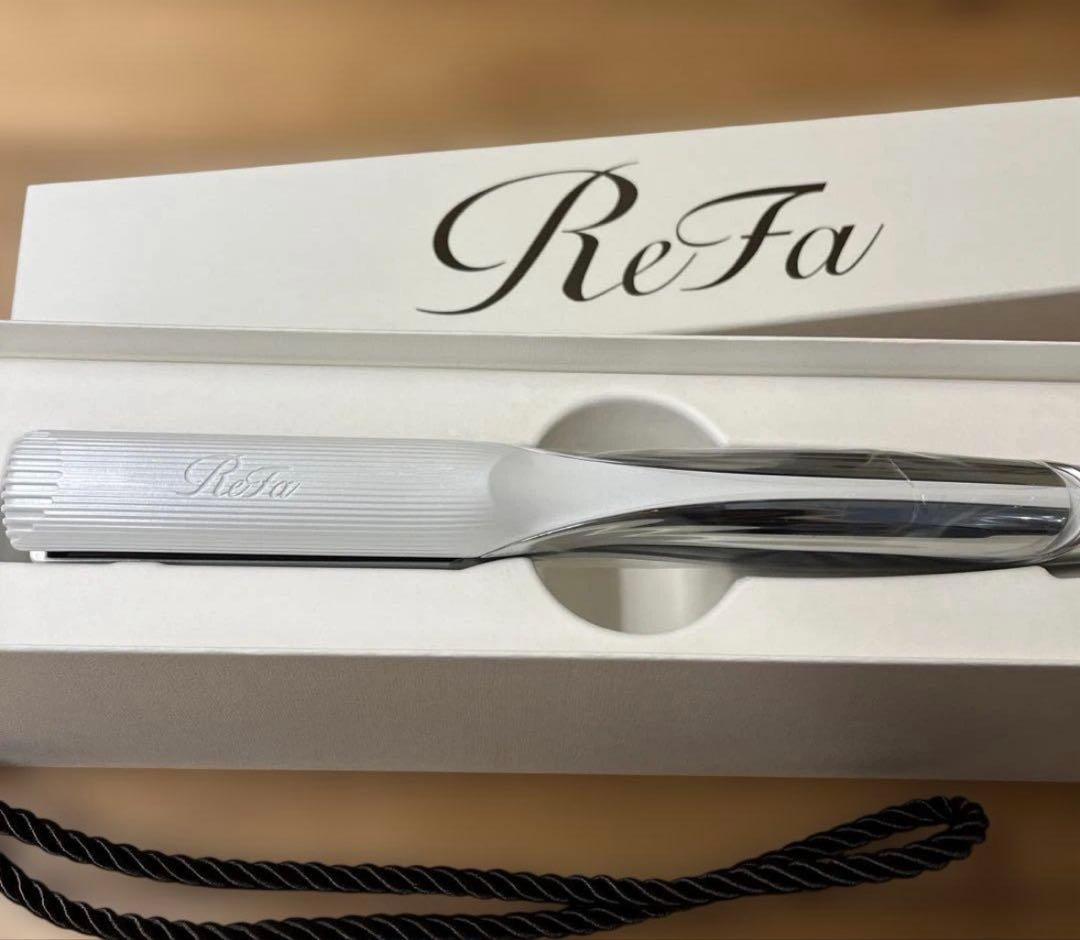 【新品未使用】Refaビューテックストレートアイロン　ホワイト