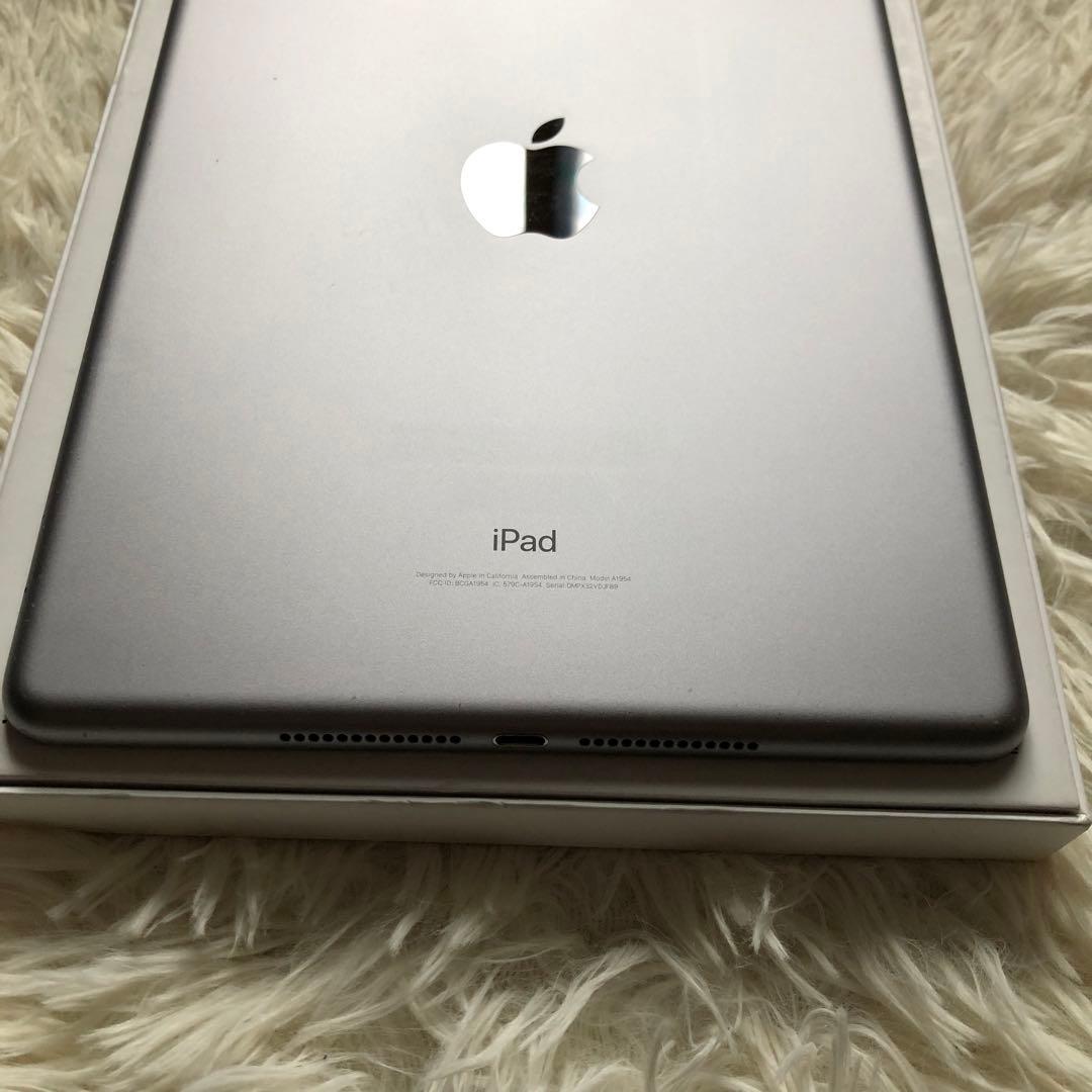 【完動品】iPad 第6世代 128GB SIMフリー【すぐ発送】
