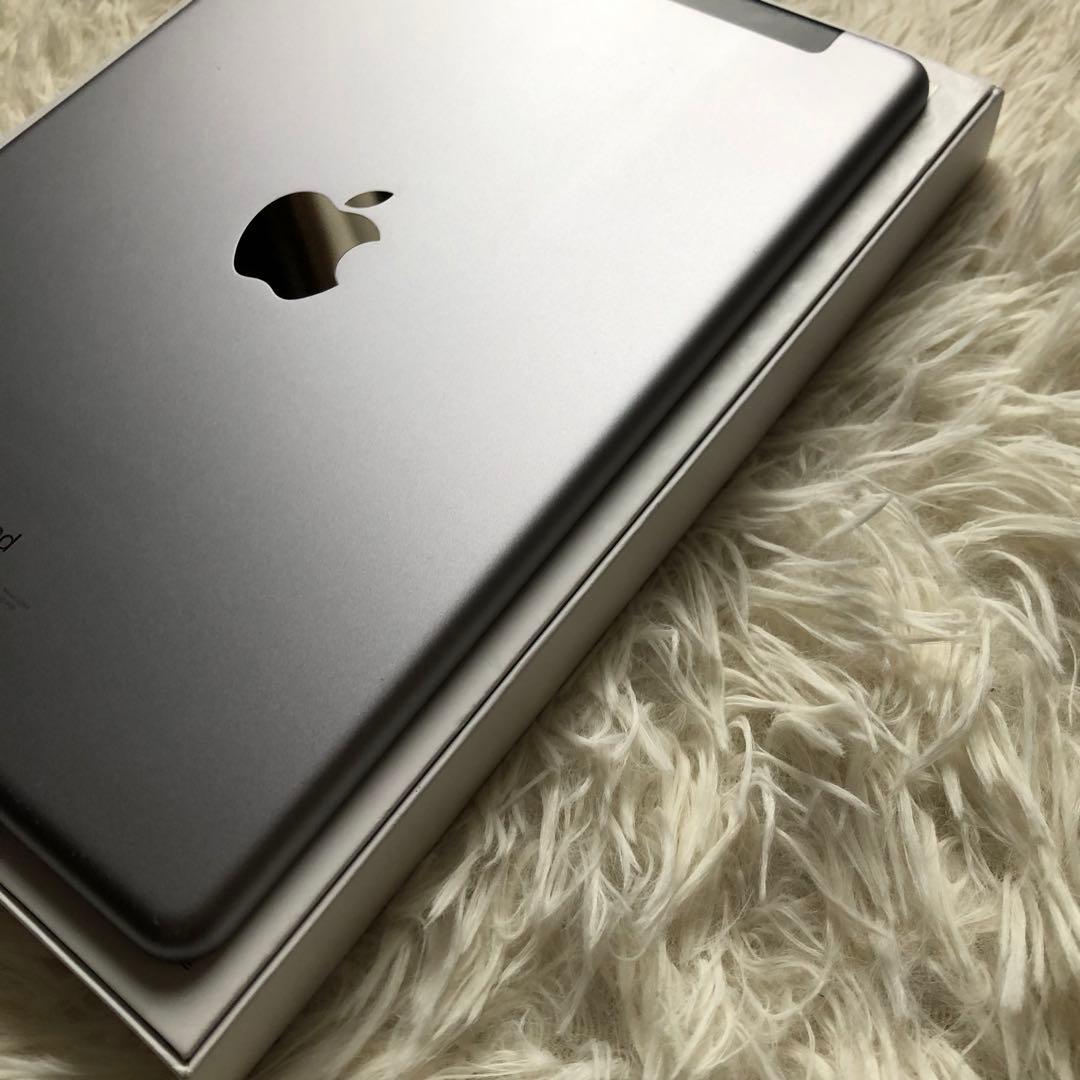 【完動品】iPad 第6世代 128GB SIMフリー【すぐ発送】