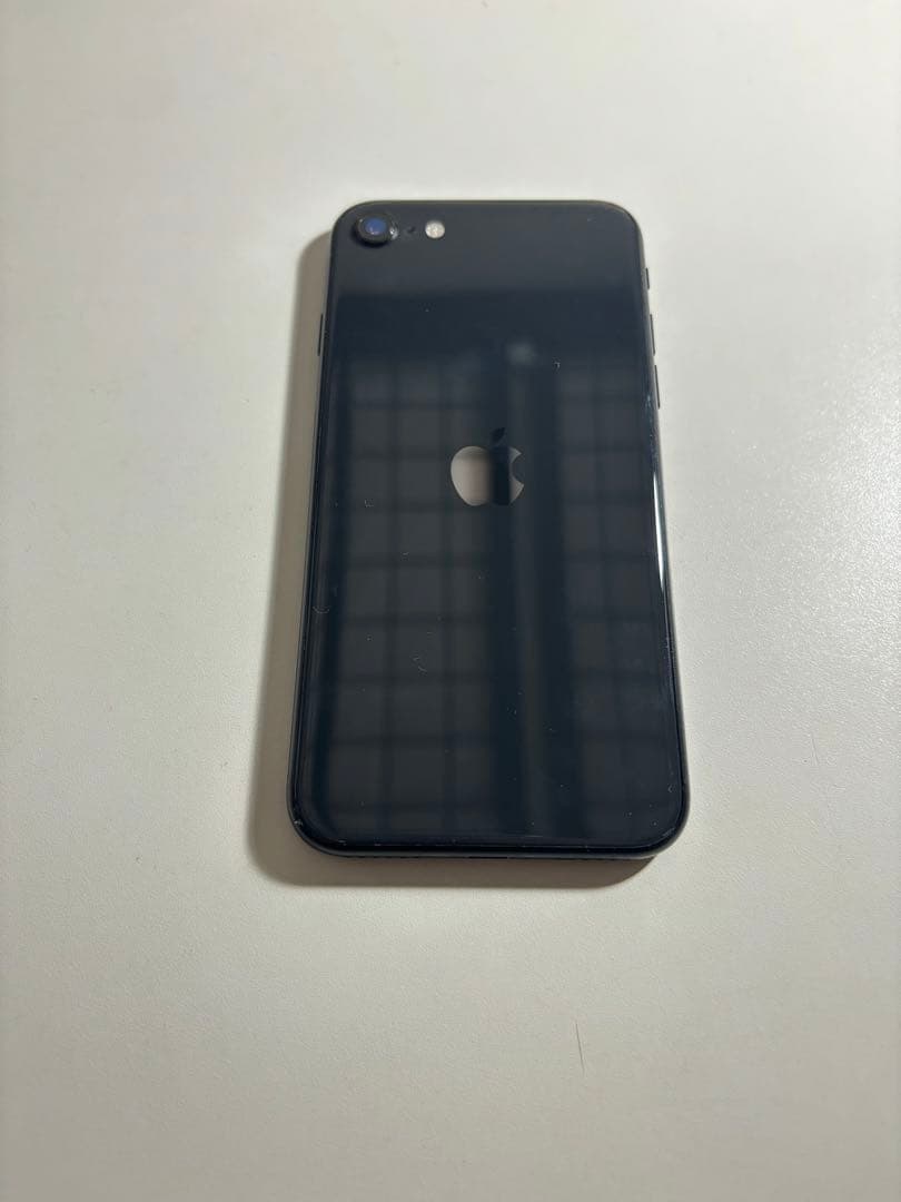 iPhone SE 第2世代　ミッドナイト64GB SIMロックなし　アイフォン