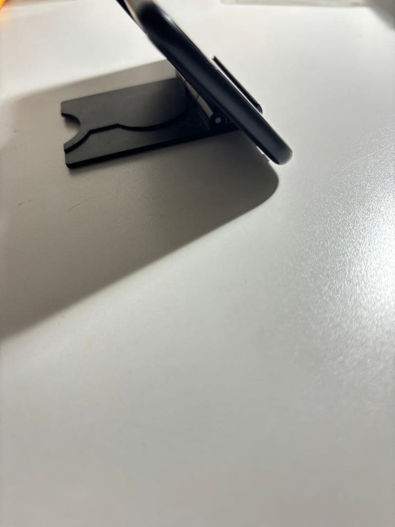 iPhone SE 第2世代　ミッドナイト64GB SIMロックなし　アイフォン