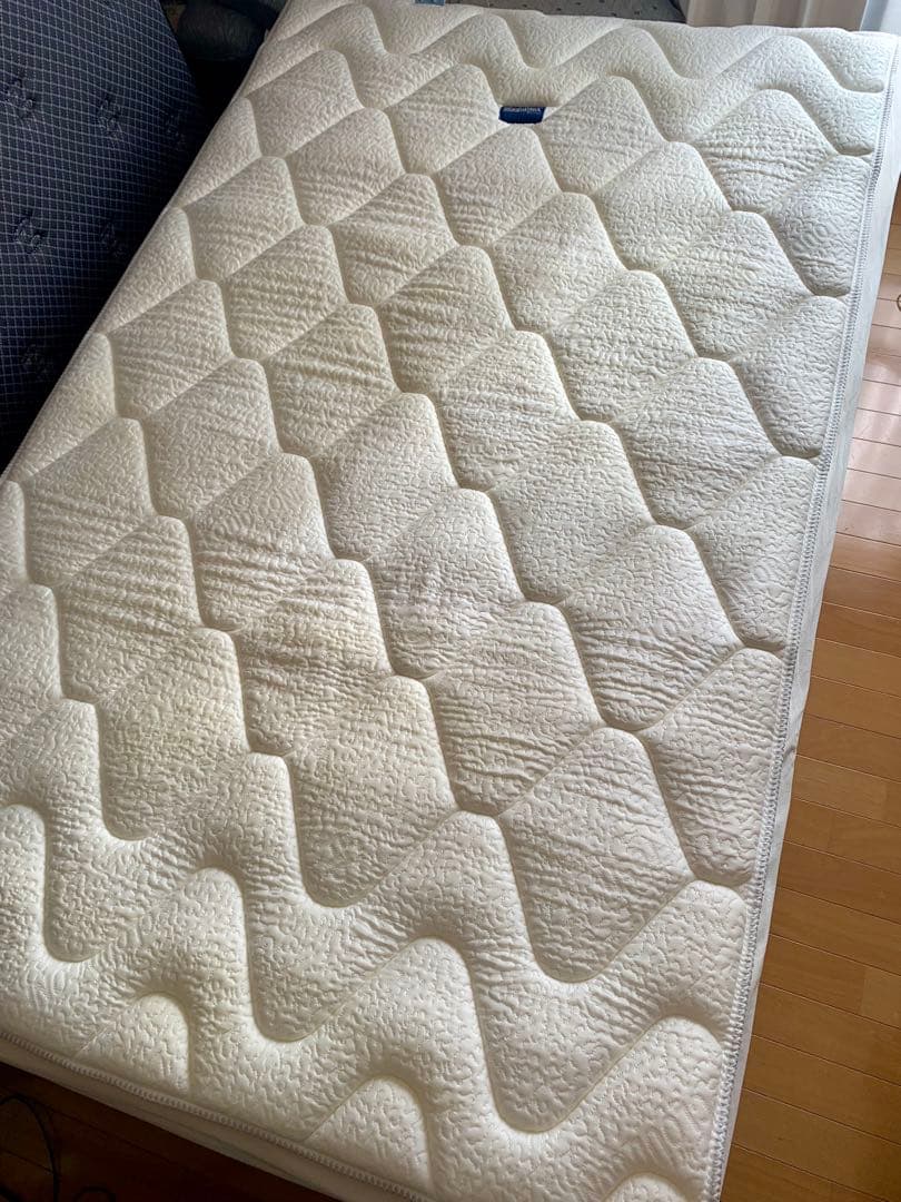 マニフレックス エルゴトッパー セミダブル