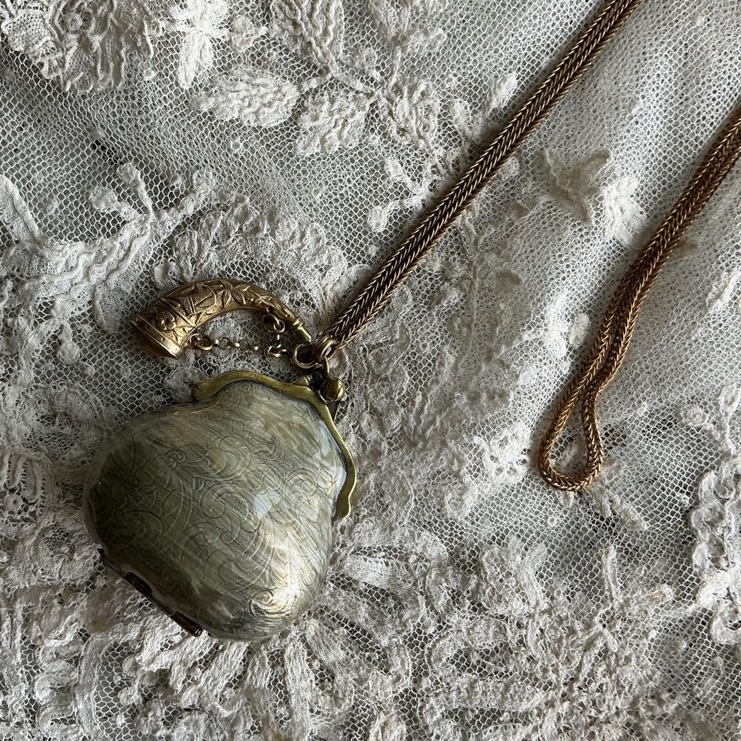 ♡レア♡　フランスアンティーク　ペンダント　ミニチュア　小さなパース　ピルケース