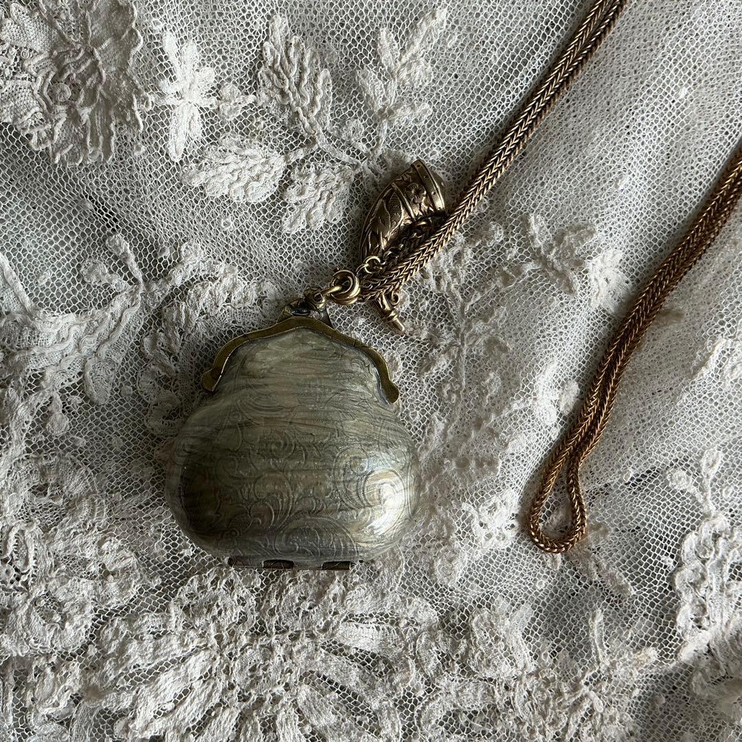 ♡レア♡　フランスアンティーク　ペンダント　ミニチュア　小さなパース　ピルケース