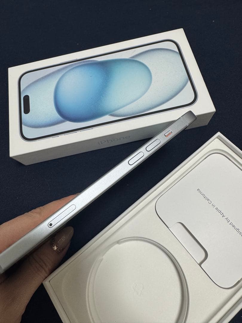 Apple iPhone 15 plus ブルー　128G♪