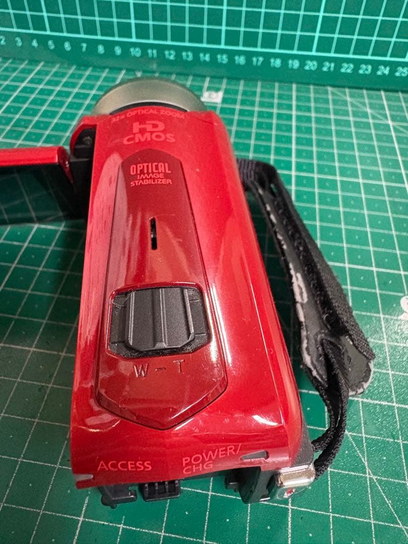 Canon ビデオカメラ　ivis HF R52 レッド