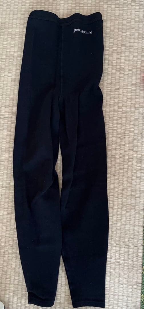 peu a beaué （プウアボーテ）ウエストサポーターとスパッツサポーター