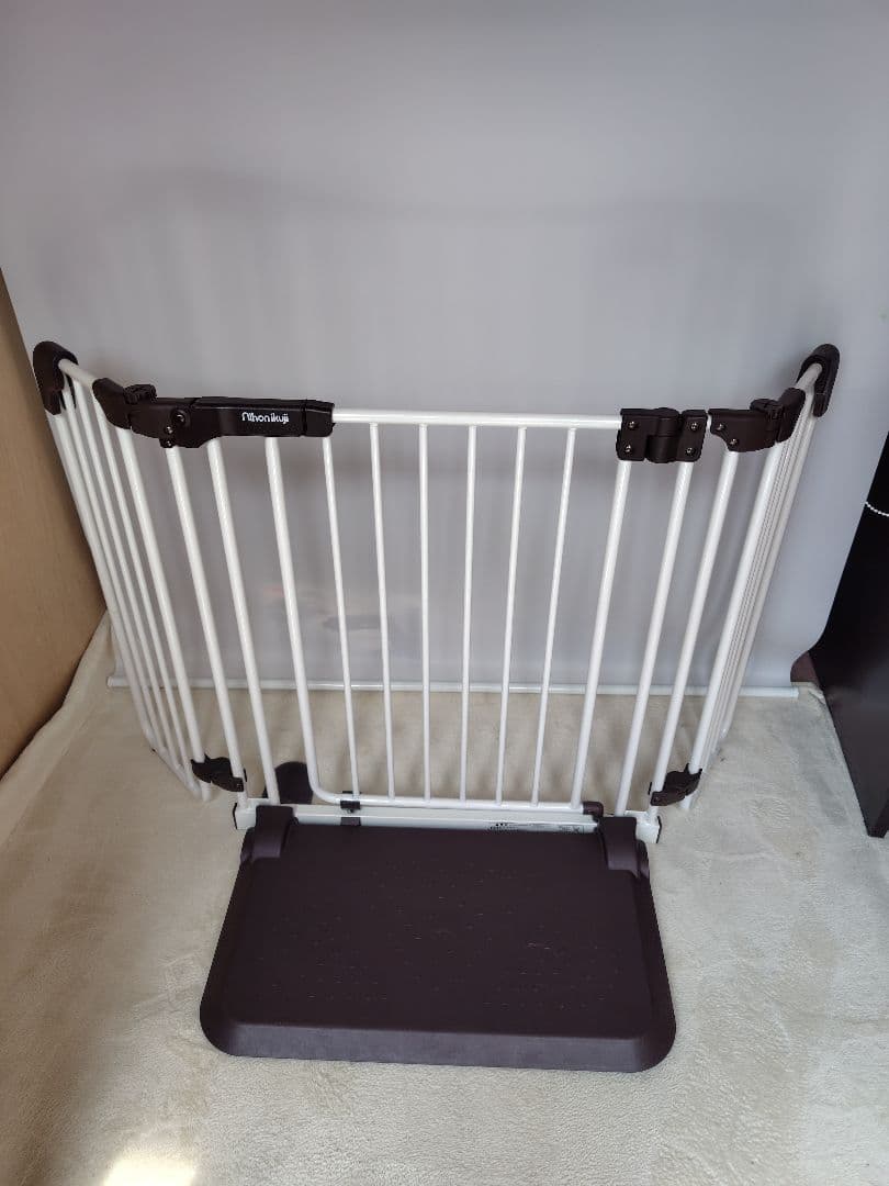 日本育児　おくだけとおせんぼ　おくトビラ　ホワイトスチール