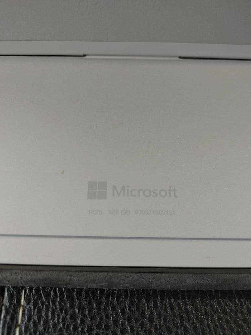 Surface Go 128GB/8GB 純正キーボード・アダプター付