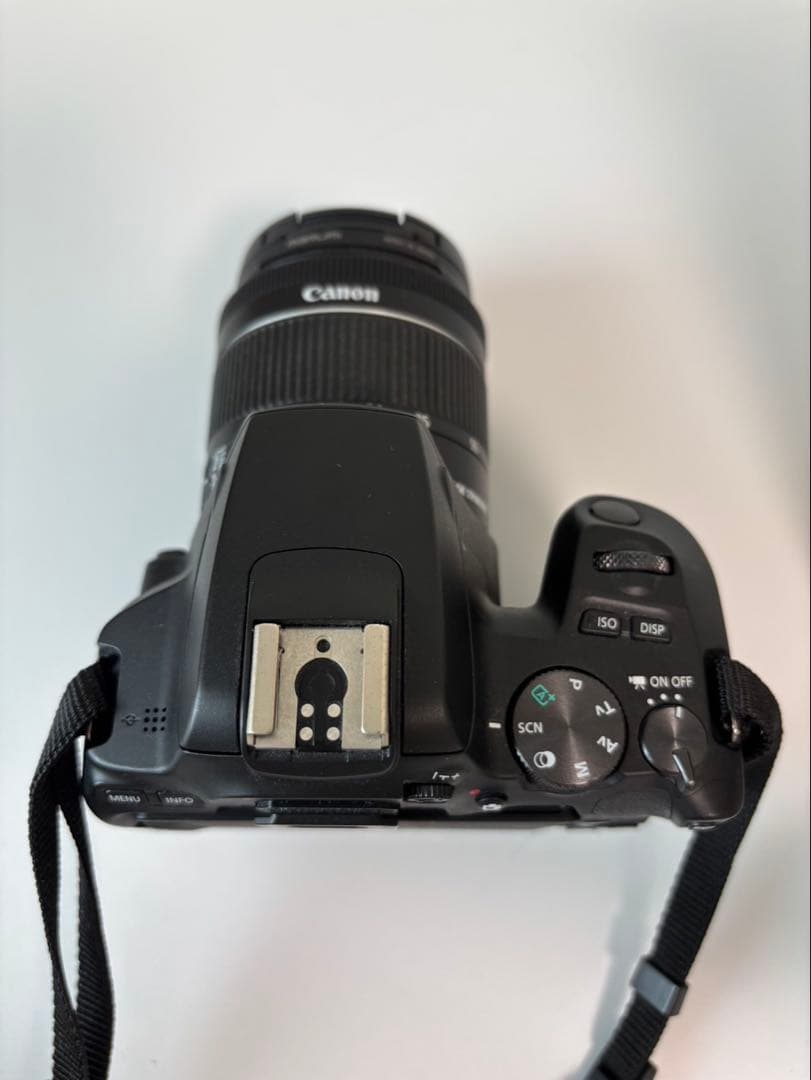 【超美品】Canon EOS Kiss X10 デジタル一眼レフ三脚付