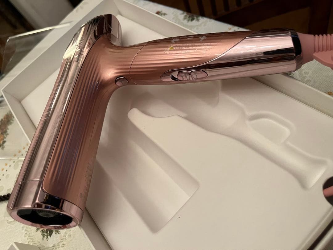 ローズゴールド ヘアドライヤー
