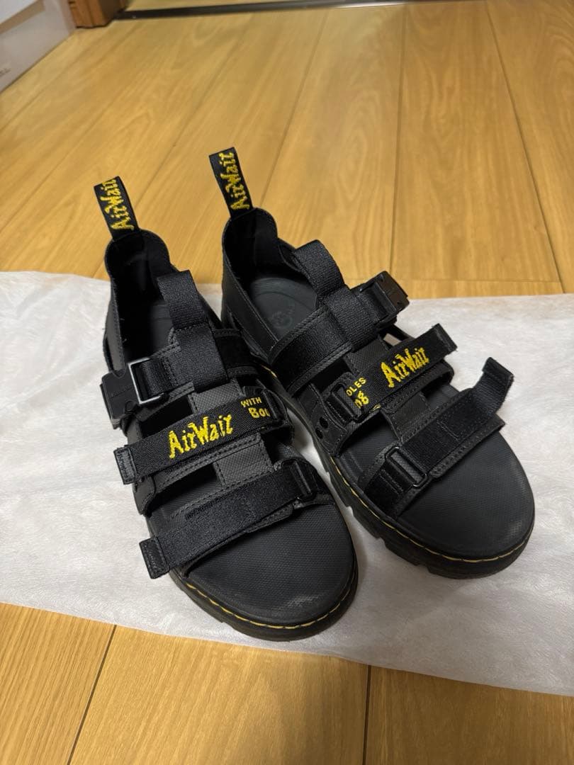 ドクターマーチン Dr.Martens サンダル