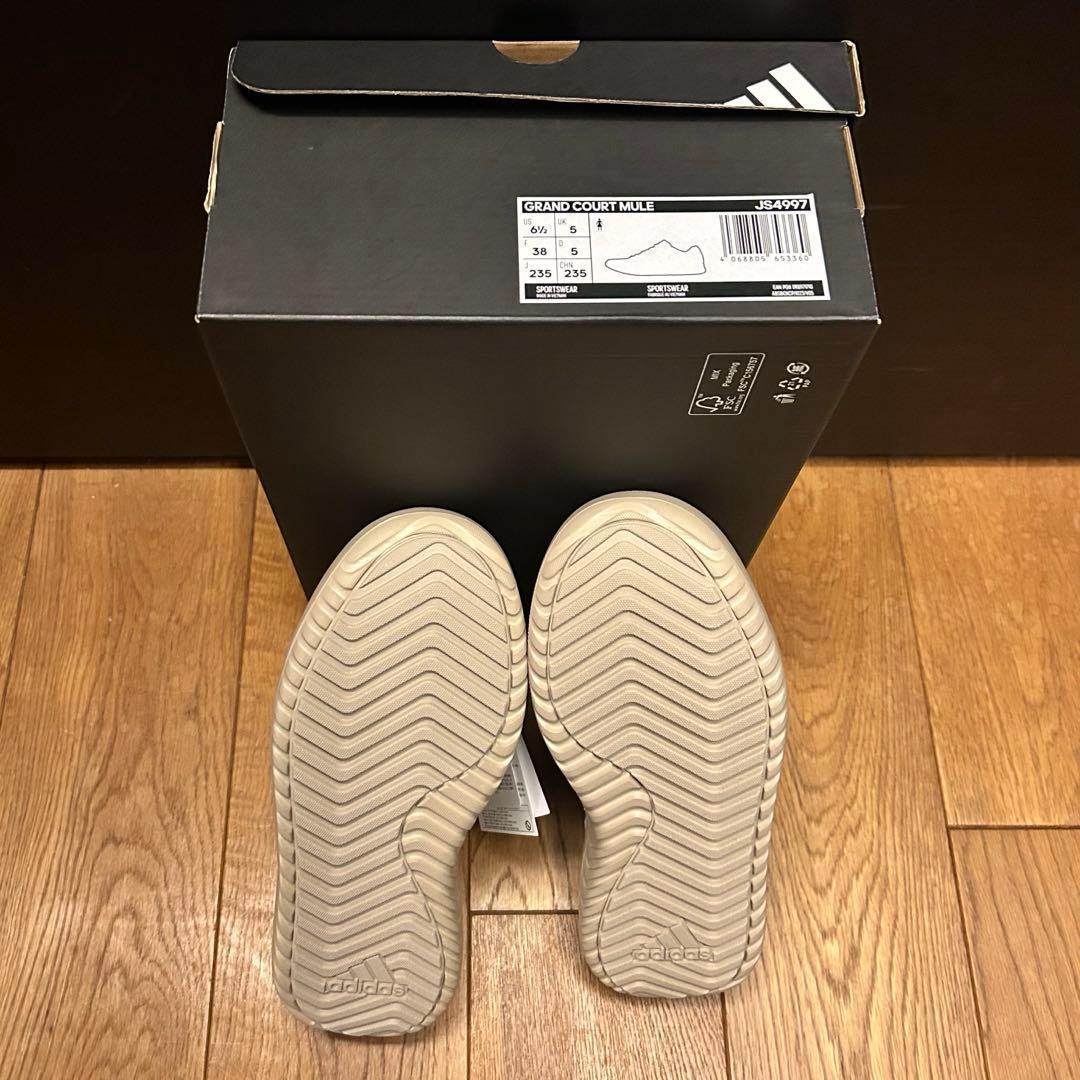 【韓国限定】adidas アディダス23.5㎝ ボア付き サンダル ベージュ