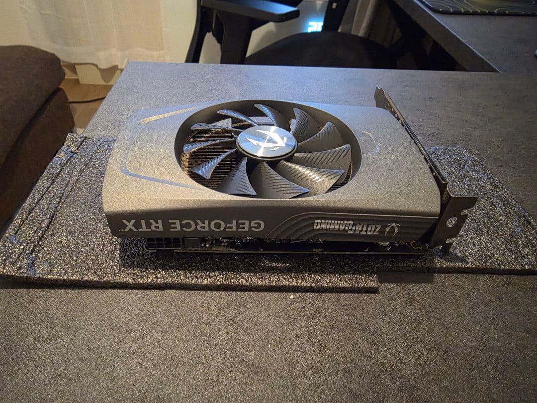 グラフィックボード・グラボ・ビデオカード ZOTAC GAMING GeForce RTX 4060 8GB