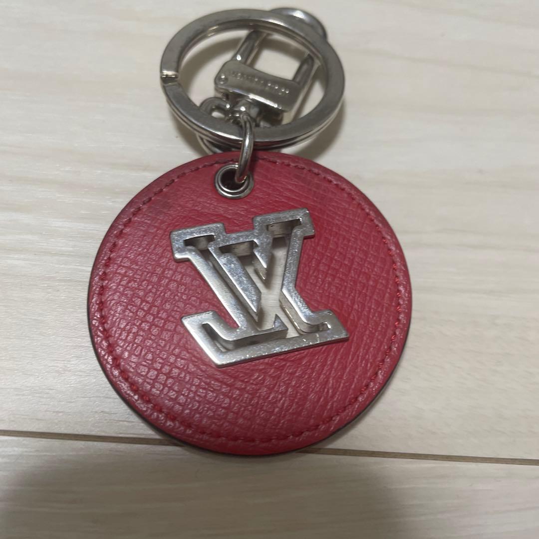 LV キーホルダー