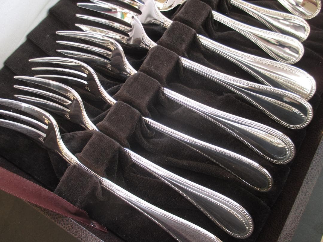 極美品☆高級銀器クリストフルシルバー銀Pカトラリー１２本　人気のパール　収納箱付